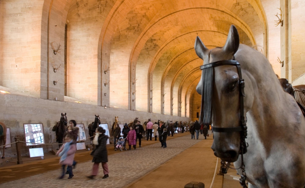 Музей лошади. Chateau de Chantilly музей лошади. Музей лошади в Шантийи экспонаты. Музей лошадей в Лондоне.